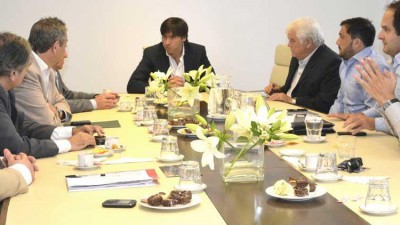 Bossio e intendentes bonaerenses abordaron precios de insumos del Pro.Cre.Ar y la puesta en marcha de Progresar