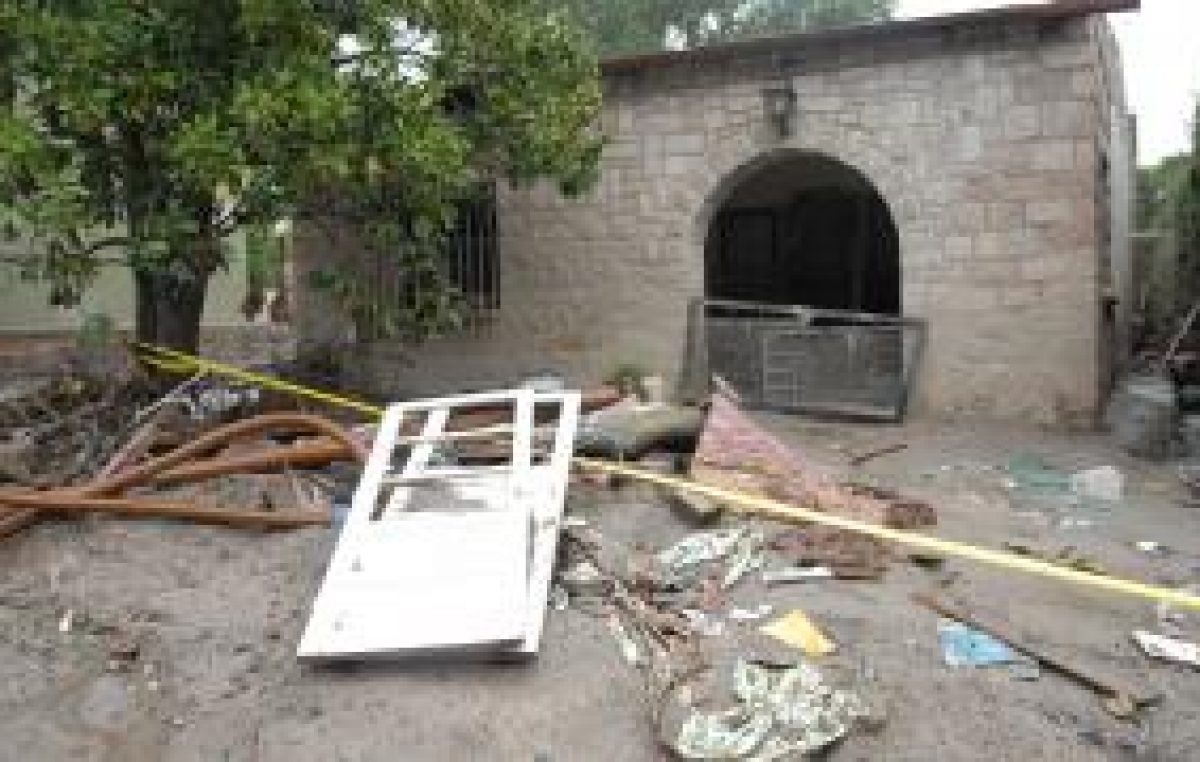 A un mes de la tragedia, El Rodeo se pone de pie