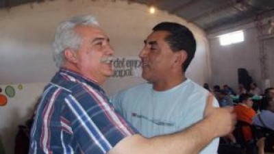 El intendente Olveira otorgó aumento a empleados municipales de Los Altos