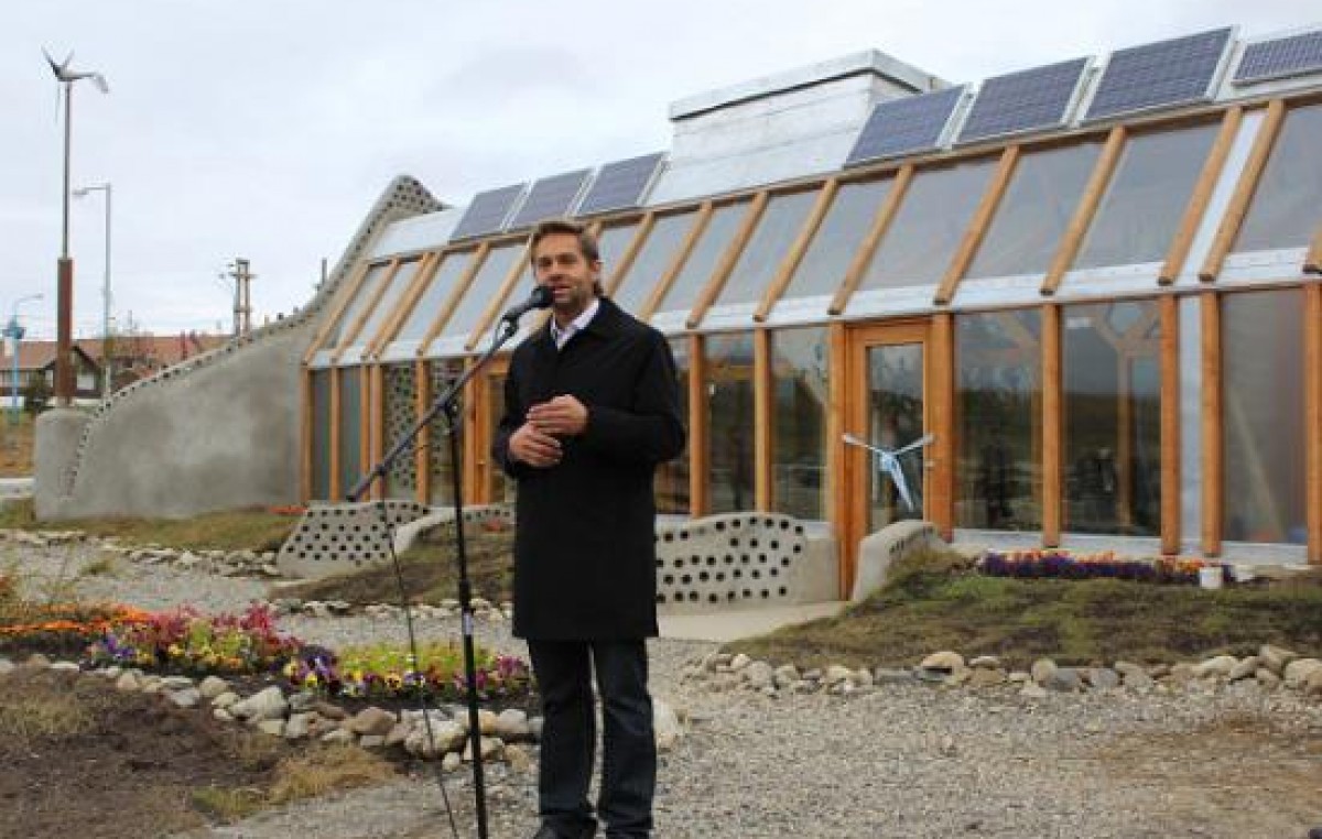 Ushuaia: El intendente Sciurano inauguró la Estación Experimental Nave Tierra