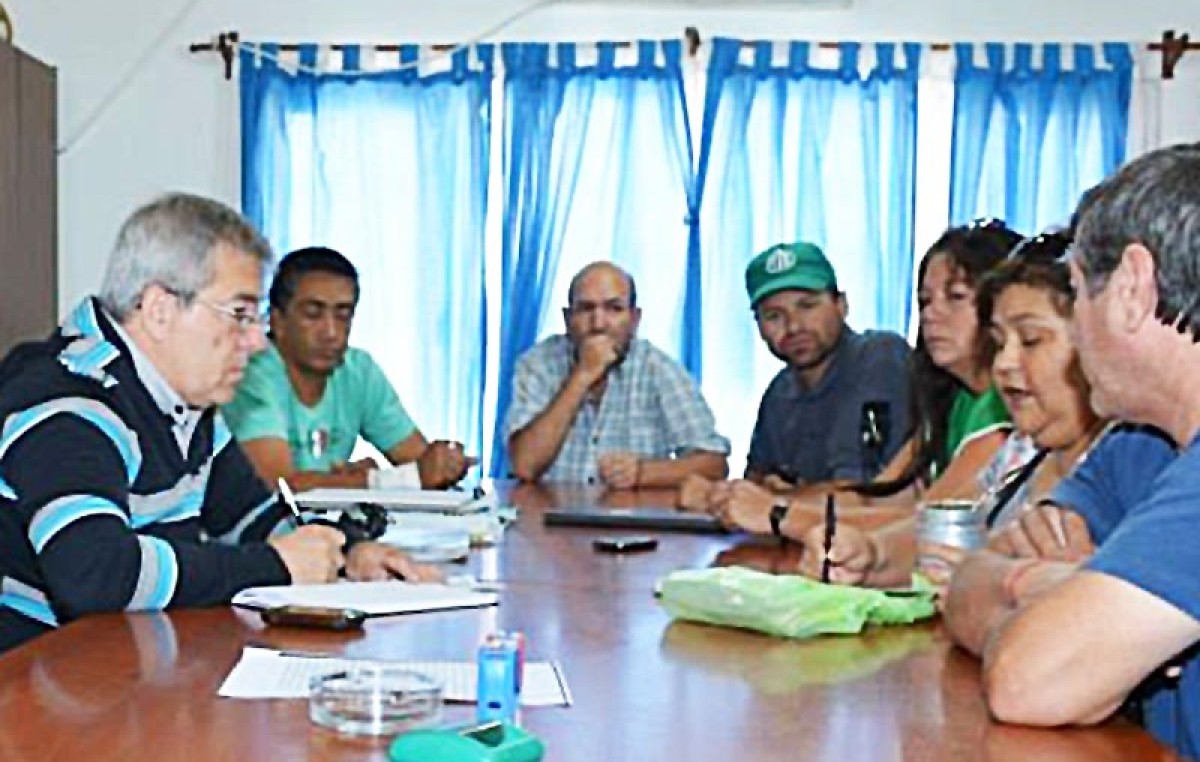 Municipio de Rincón del Sauce y sindicatos municipales negocian un incremento salarial