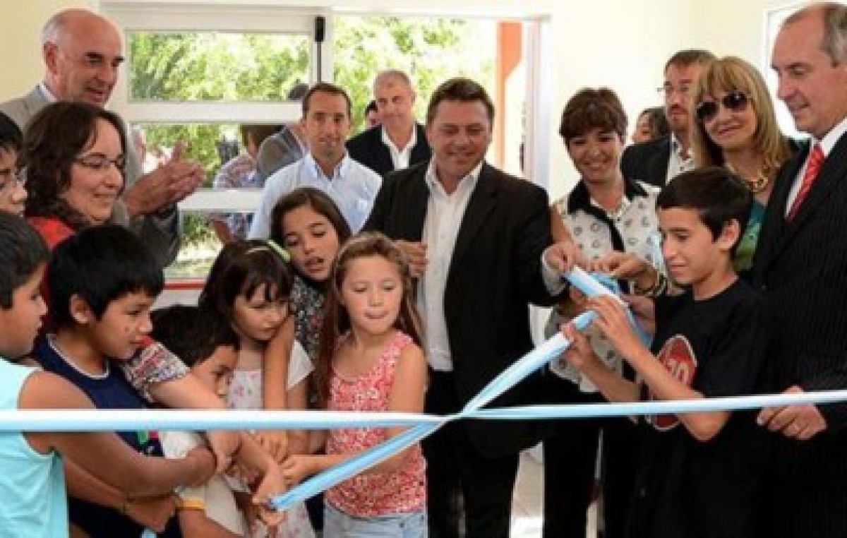 Aniversario y obras: 64 millones para una nueva municipalidad en Esquel