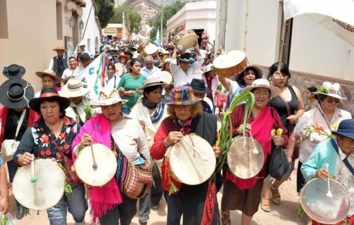 Es Jueves de Ahijados y el Carnaval toca la puerta en Jujuy
