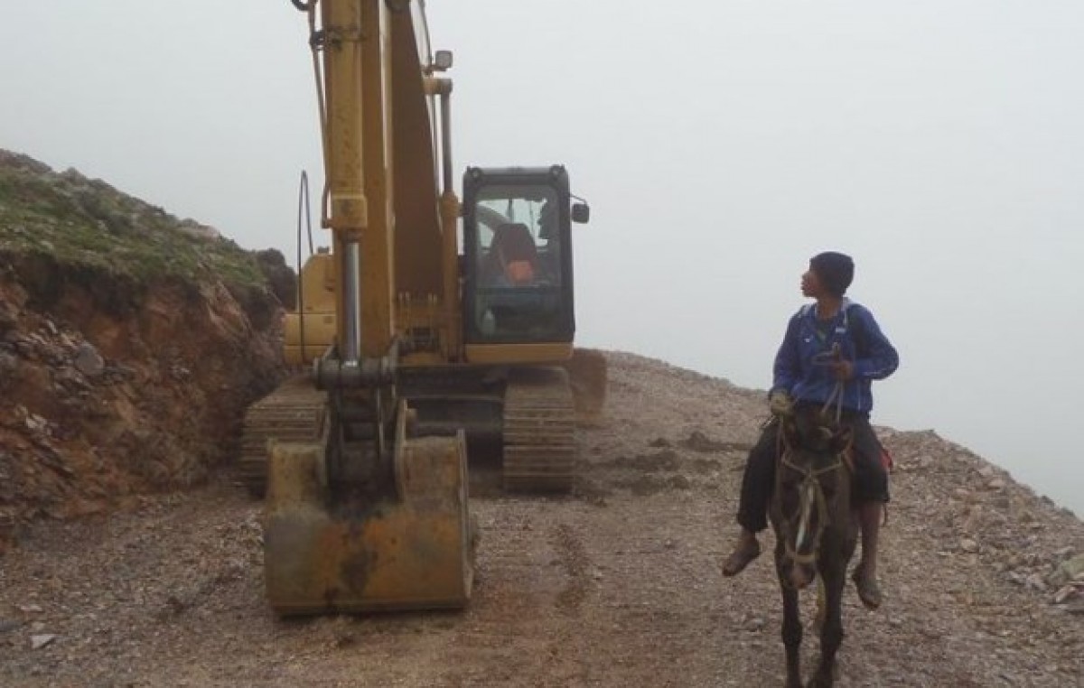 Descubren yacimiento de uranio en el Abra Santa Cruz