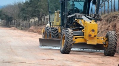 Municipios salteños reparan rutas y caminos