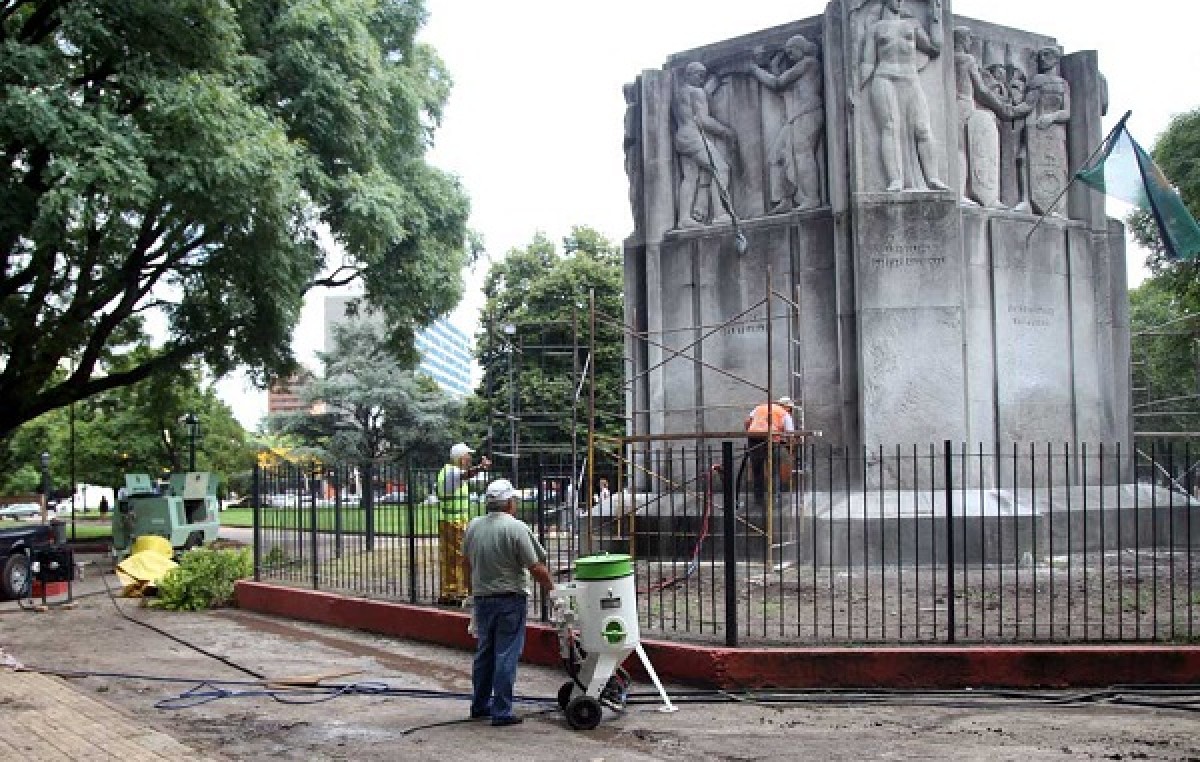 El municipio platense pondrá en marcha programa de recuperación de estatuas y monumentos