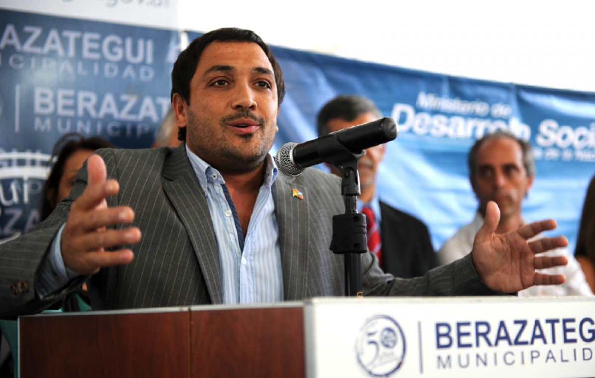 Intendente de Berazategui desmintió su pase al massismo