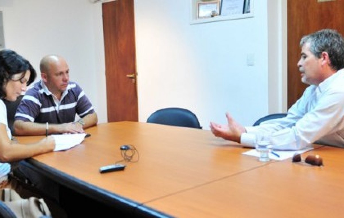 La Universidad de la Patagonia a los barrios de Madryn por la continuidad educativa