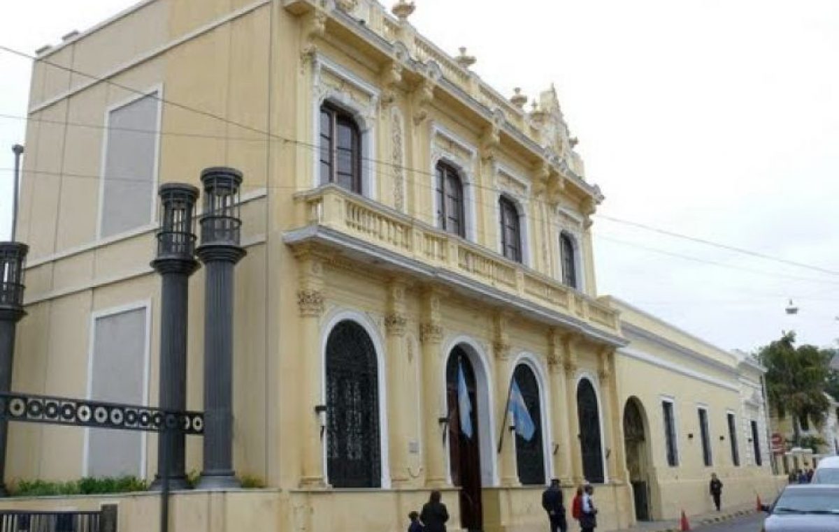 Gobierno de Corrientes giró 49% más de fondos a los 70 municipios