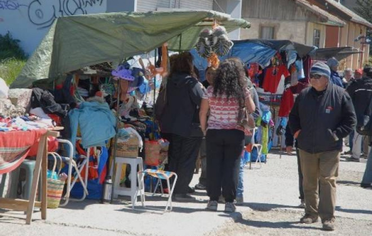 Crece el descontrol de la venta ambulante de Bariloche