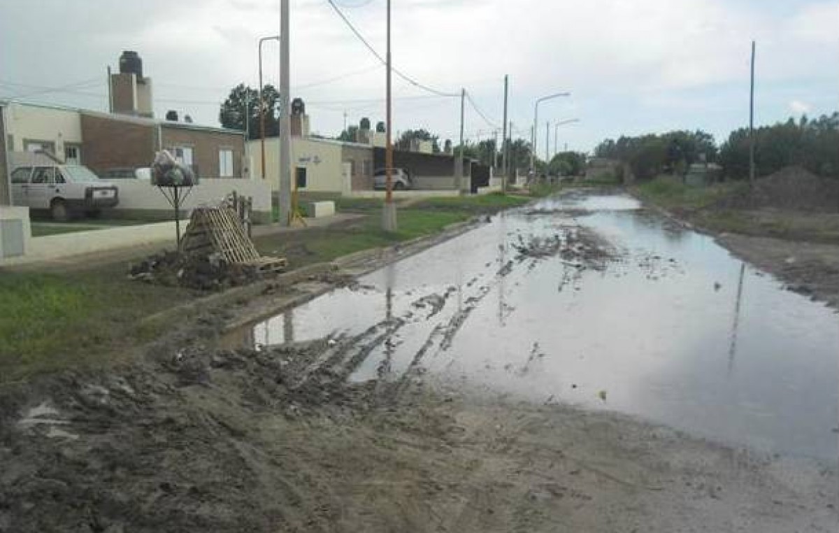 Los barrios del norte de la ciudad de Santa Fe aislados por el mal estado de las calles