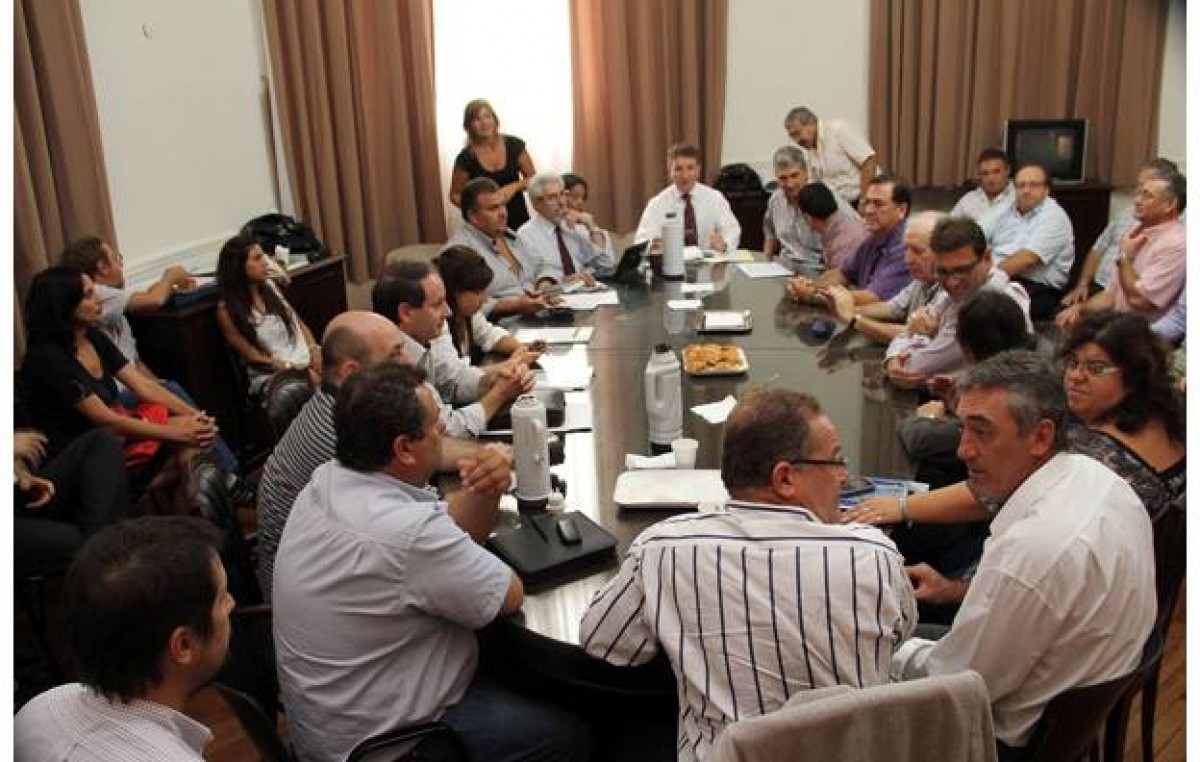 No hubo acuerdo y hoy todos los municipales de la Provincia de Santa Fe van al paro