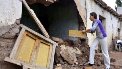 El temporal dejó en el Este de Mendoza cerca de mil casas que ya no pueden habitarse