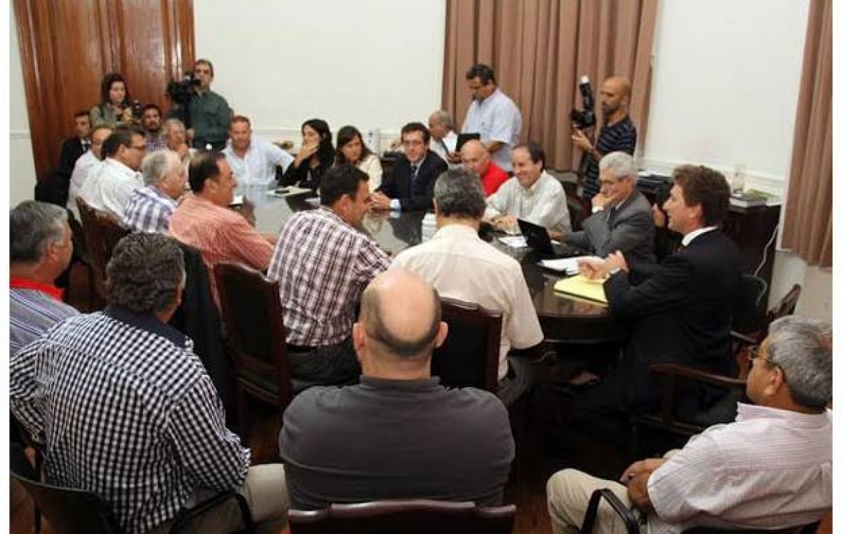Santa Fe: Vuelve a reunirse la Comisión Paritaria de Empleados Municipales y Comunales