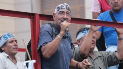 “Si no responden, la próxima medida será llenar de carpas la plaza o llenar de compañeros la ruta”