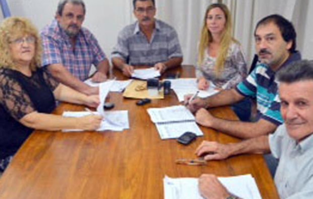 Los concejales de Baigorria donan parte de la dieta para ayudar a los bomberos