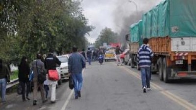 Tucuman: Municipales protestaron en rutas y calles