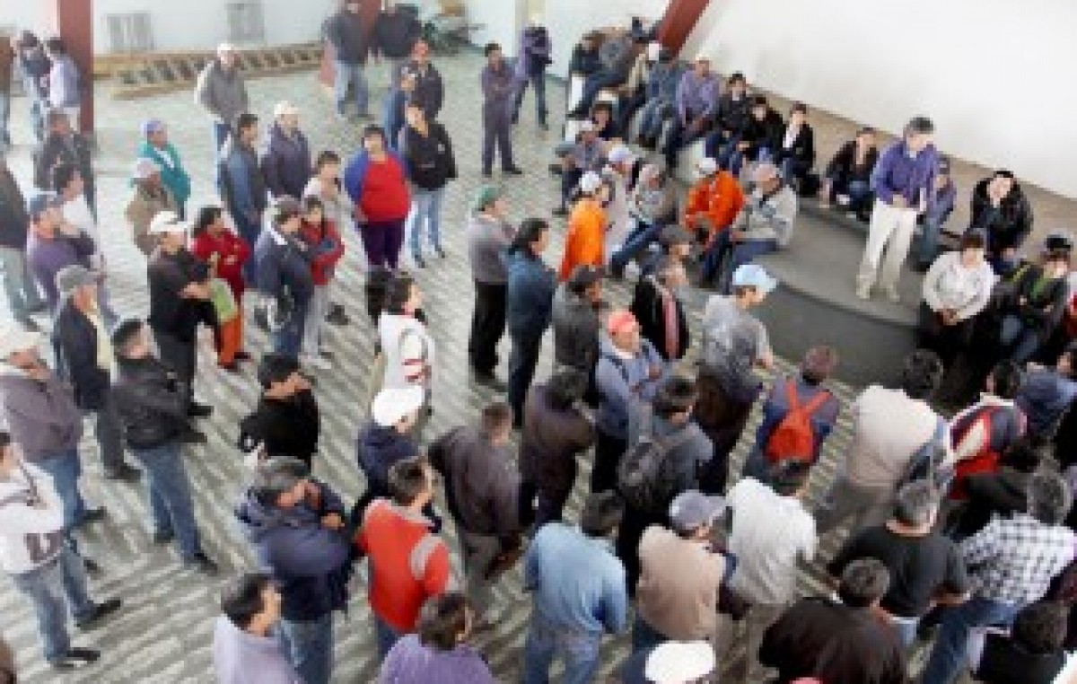 Municipales de Zapala rechazaron la oferta salarial del Ejecutivo