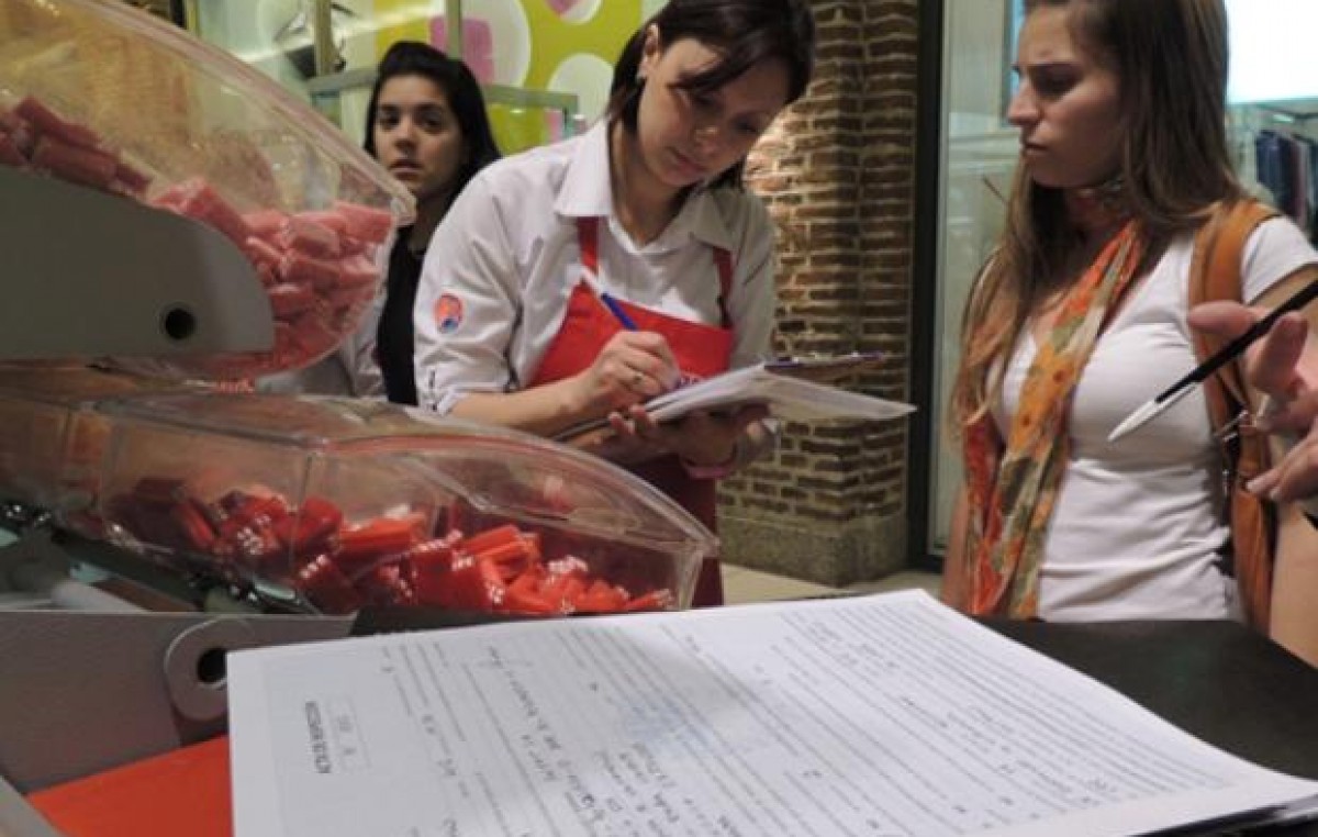 Santa Fe: blanquearon a 5.000 trabajadores