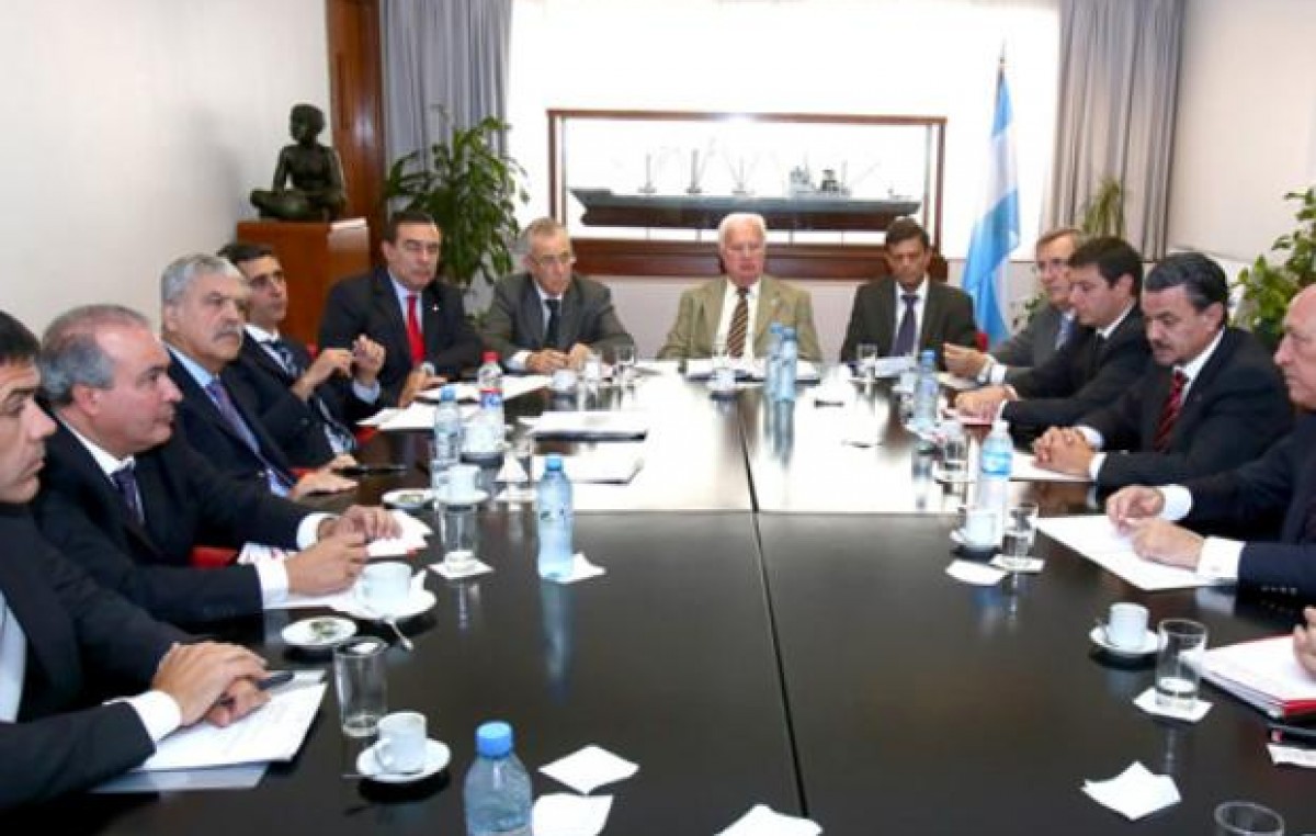Nación financiará la construcción de 5 mil viviendas en la provincia de Santa Fe