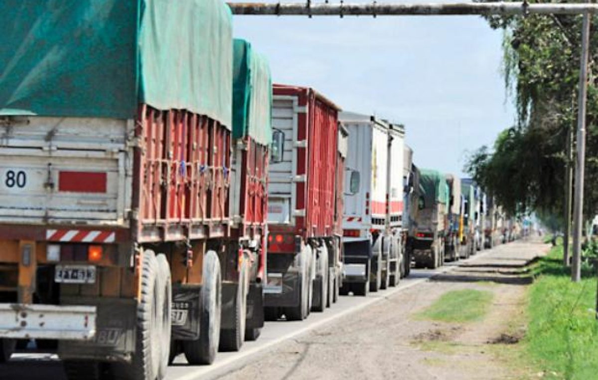 Tensión en Timbúes frente al próximo aluvión de camiones