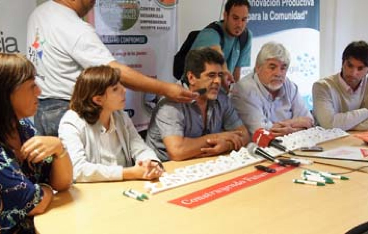 Puerto Madryn asiste a jóvenes emprendedores para elaborar planes de negocios