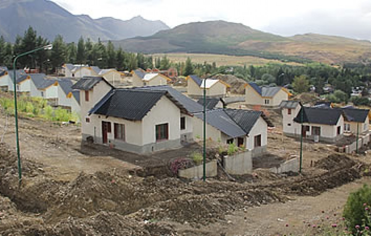 Avanzan las obras de viviendas en Esquel