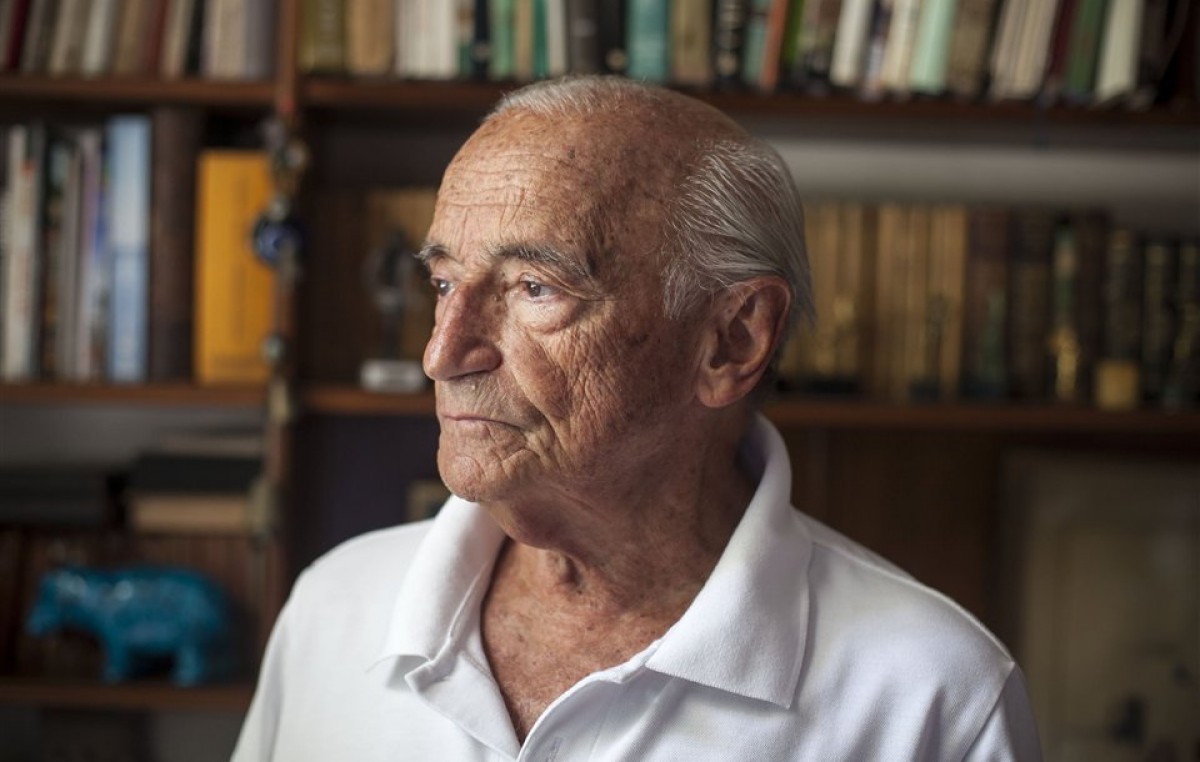 Aldo Ferrer: “No hay que pasar la gorra afuera, sino traer el dinero de adentro”