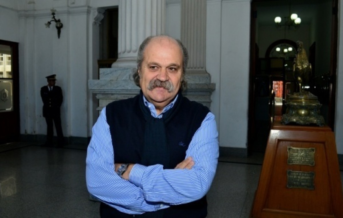 Ministro insiste con tener 100 mil efectivos y justificó Policía Local: «No se puede controlar todo desde un sillón»