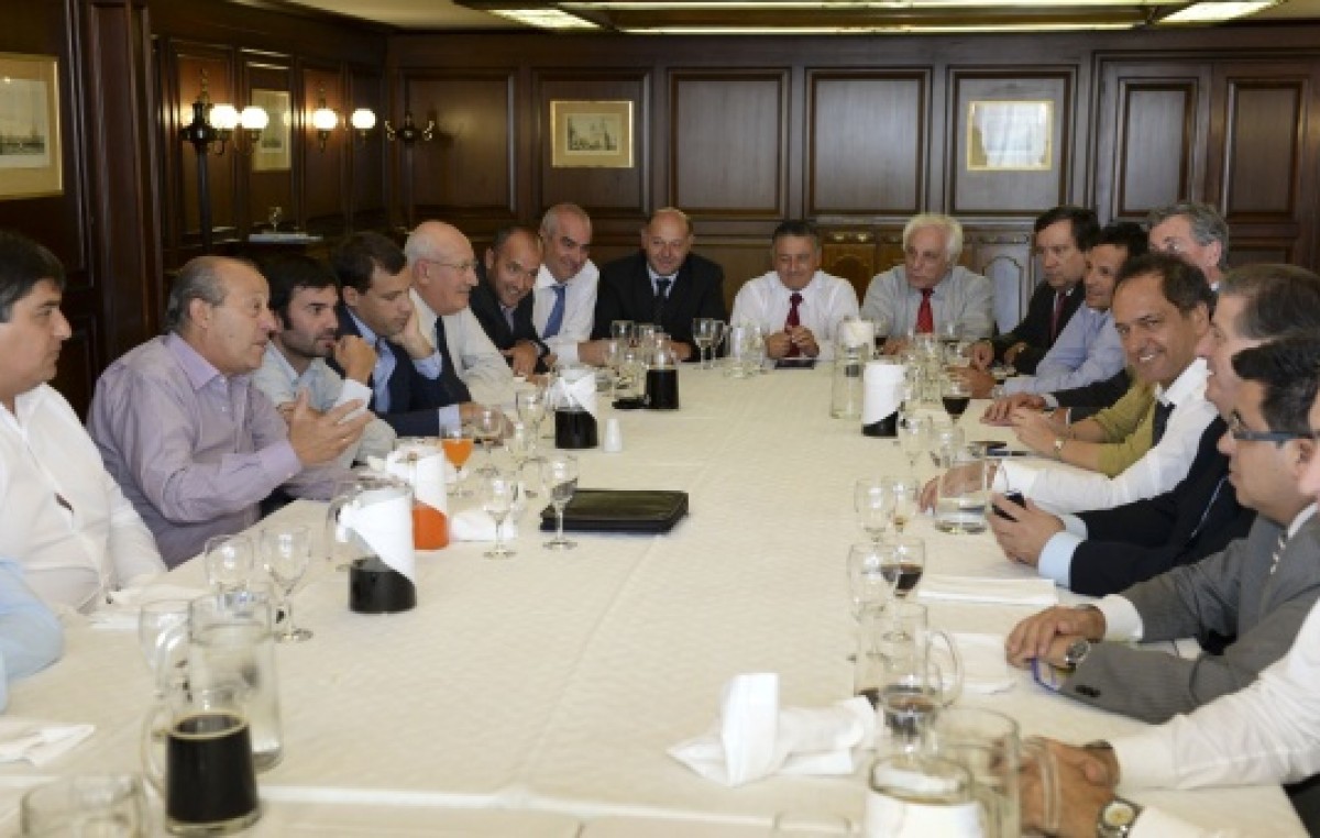 Buenos Aires: Profundizan operativo contención con intendentes de la 5º y la 7º