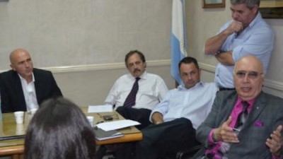 Intendentes y legisladores radicales ratificaron su oposición a la Policía Local