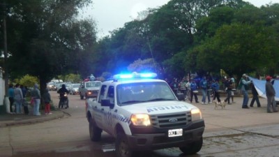 Las Lajitas: Catorce días de paro y un pueblo que ya expresa su bronca