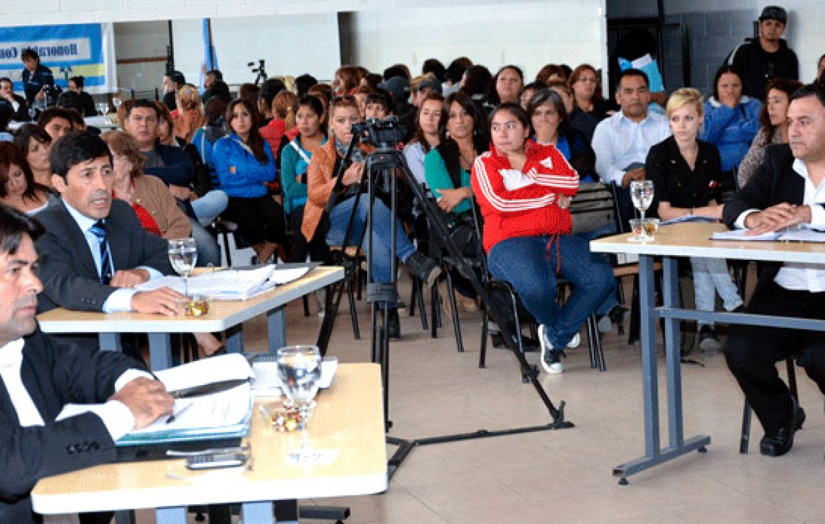 Concejales de Caleta Olivia debatieron la incorporación de cooperativistas al Municipio