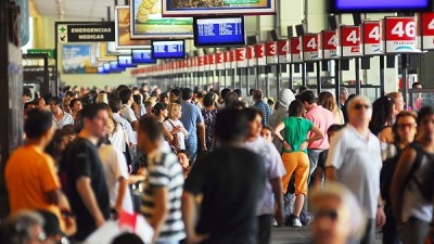 Un millón y medio de turistas viaja por el país durante el feriado largo