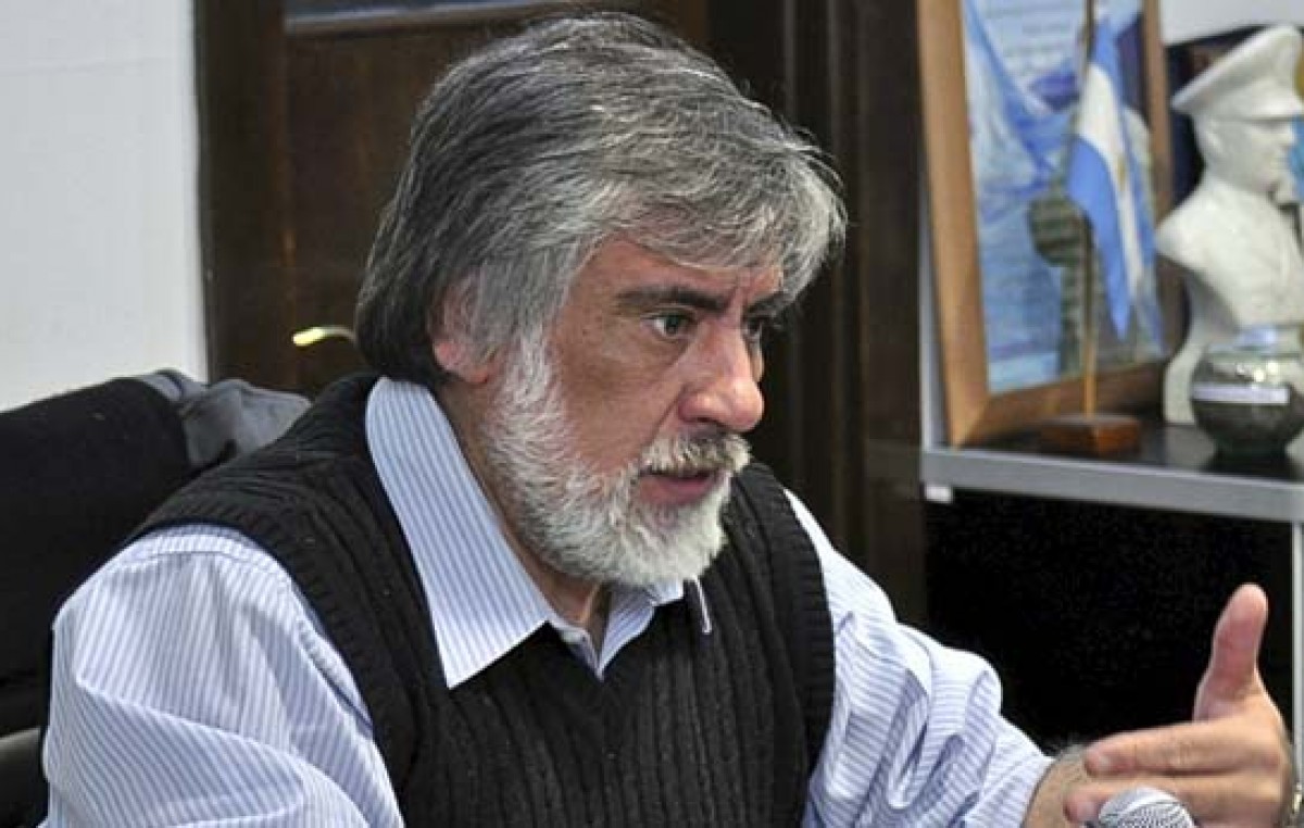 El Intendente de Caleta Olivia pidió que el Gobernador se reúna con los intendentes