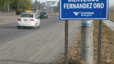 Fernández Oro. “La mayoría gana $2.000 por mes”