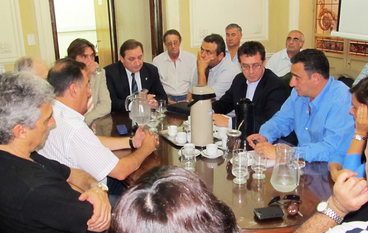 Municipales de Santa Fe analizan oferta salarial