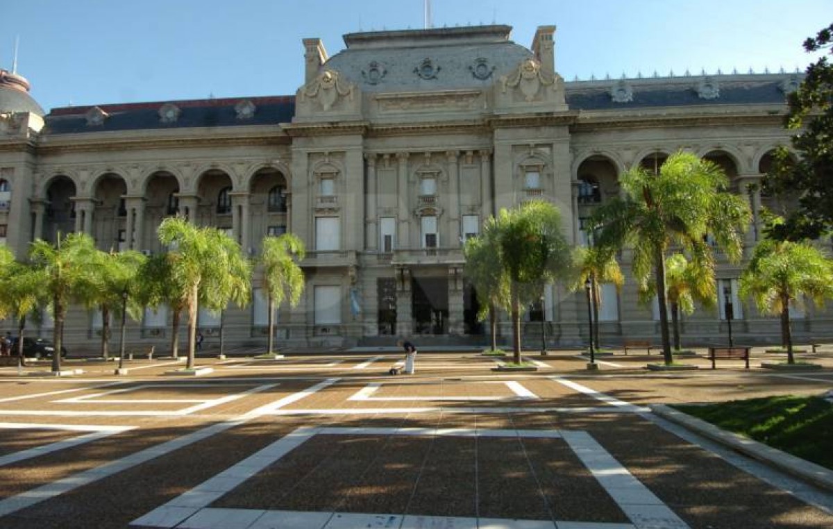 Provincia de Santa Fe transferirá más de 244 millones a municipios y comunas