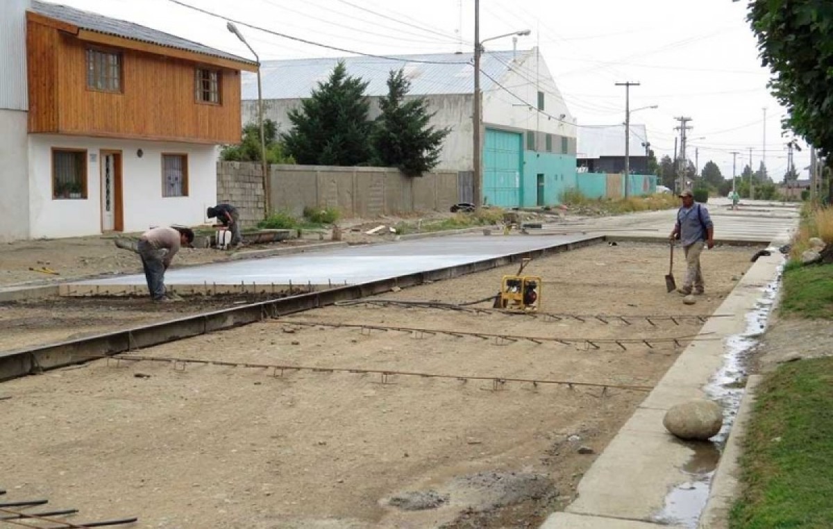 Bariloche: se ejecutará un 35% más de obra pública en 6 meses, que lo que hizo en todo el 2013