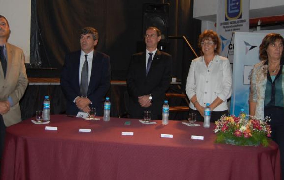 Deán Funes disfruta de su polo universitario