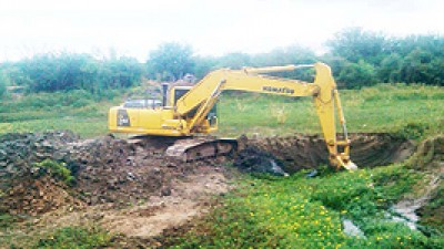 Trabajos para optimizar el ingreso del agua en localidades del interior de Formosa
