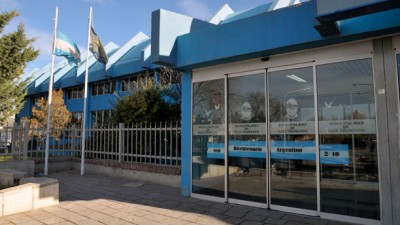 Pico Truncado paró por aumento salarial