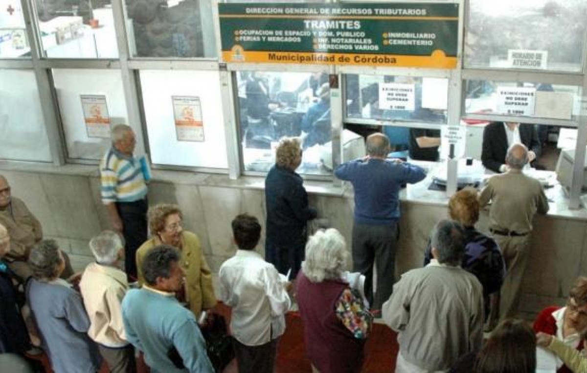La Municipalidad de Córdoba admite que tomó 450 empleados