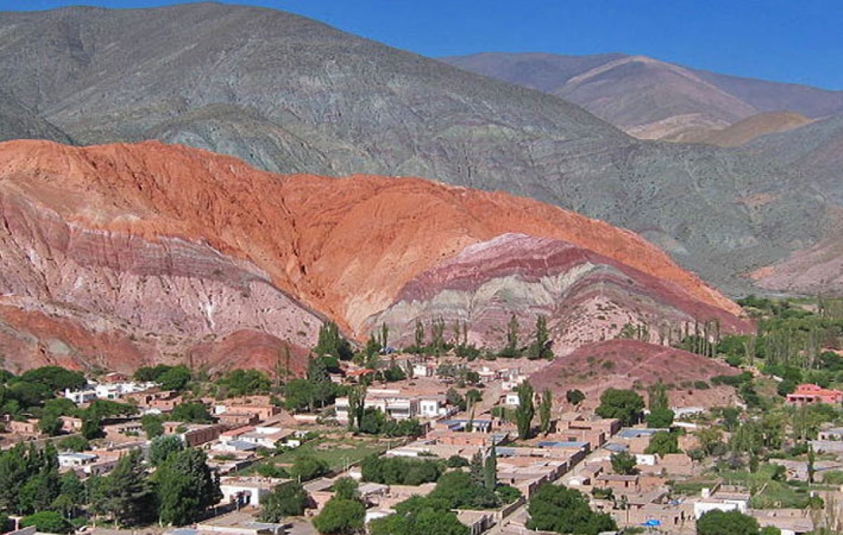 Municipalidades de San Salvador de Jujuy y Humahuaca: Capacitación conjunta en turismo y hotelería