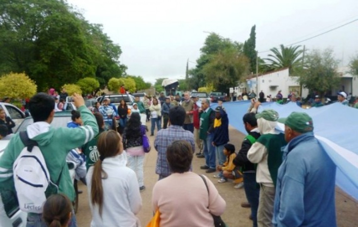 En Las Lajitas, tras 18 día de paro, se agudiza el conflicto