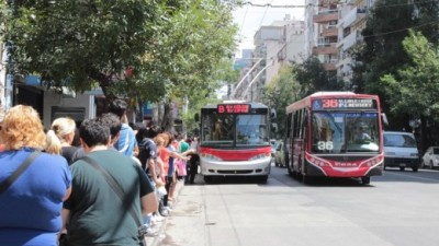 Mestre pisó el freno con la compra de troles rusos