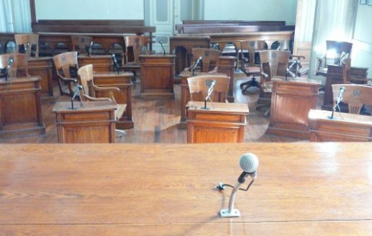 Trascurrida la cuarta parte del año, todavía hay municipios sin presupuesto aprobado