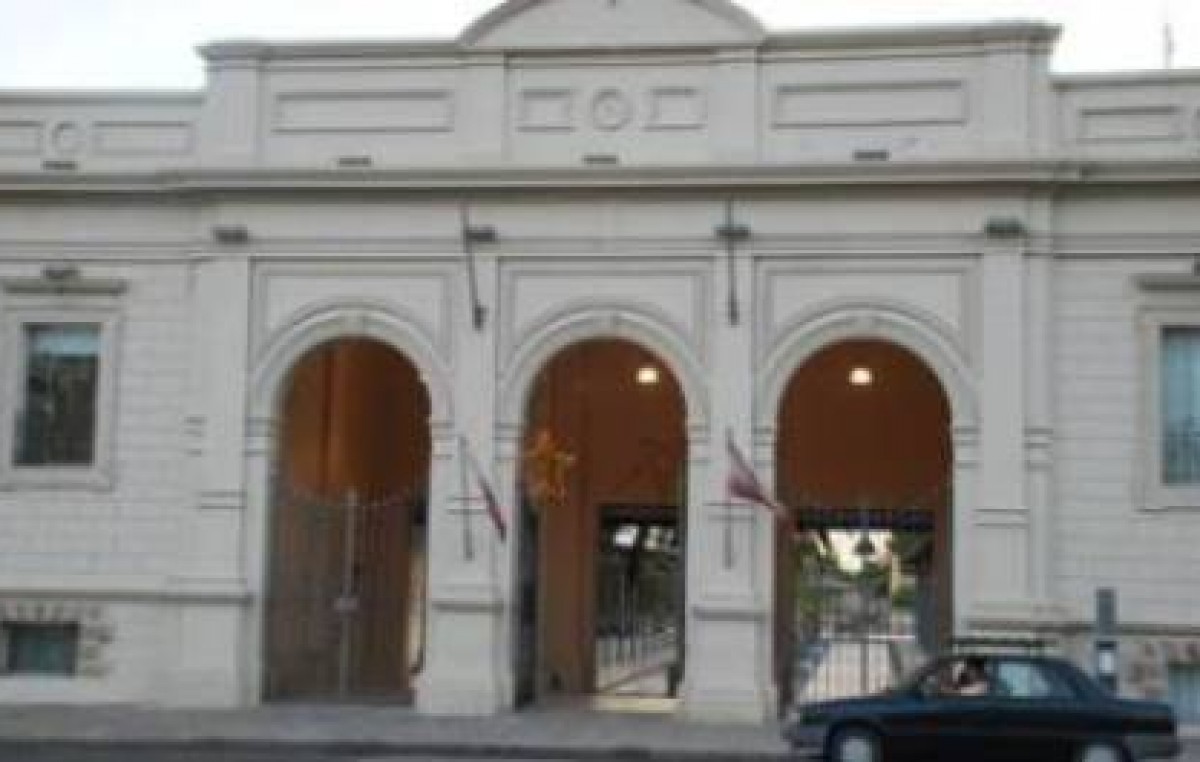 Catamarca adelanta el pago de sueldos con aumento incluido