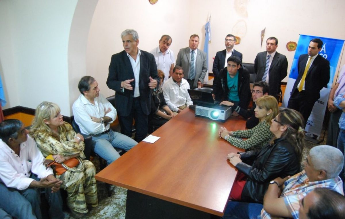 Intendentes de La Rioja articulan acciones con el Ministro de Gobierno