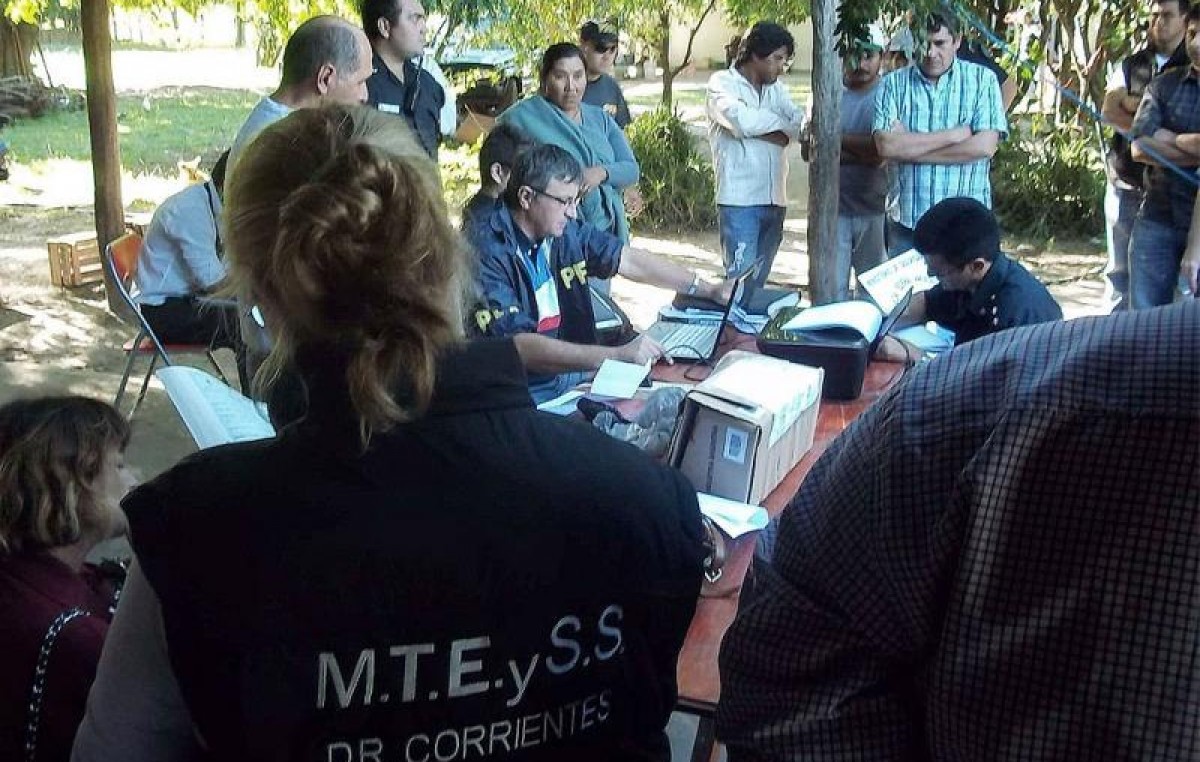 Rescatan a inmigrantes bolivianos que estaban esclavizados en Corrientes
